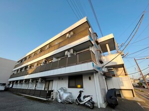 カナレハイツ外観写真