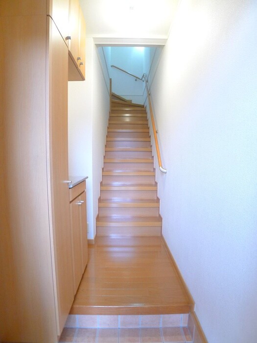 物件内観写真4　(廊下)