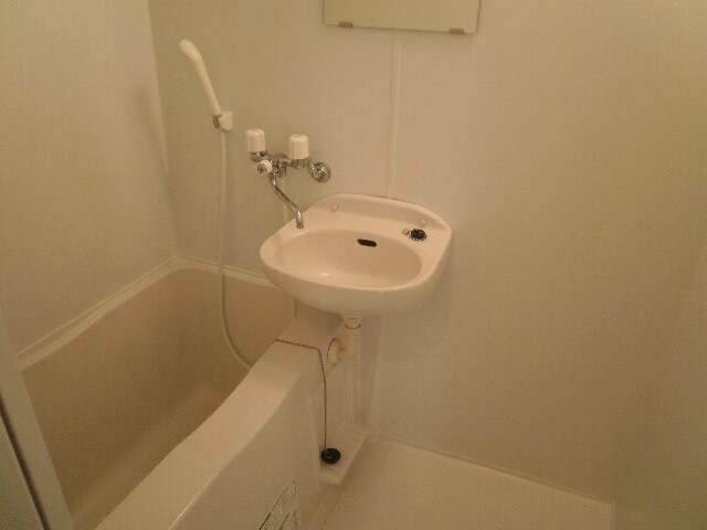 物件内観写真10　(バス／シャワールーム等)