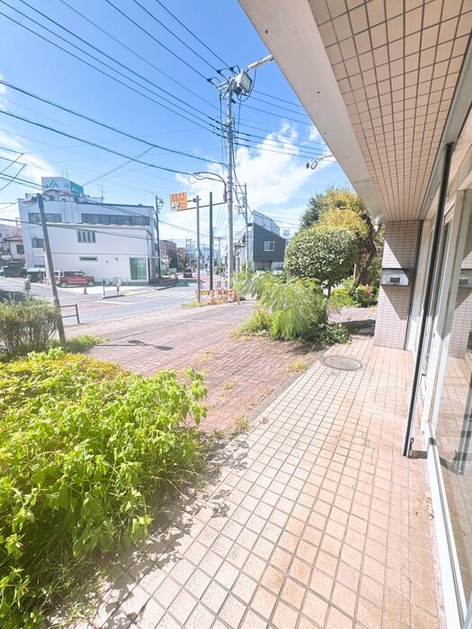 物件内観写真15　(室内からの展望)