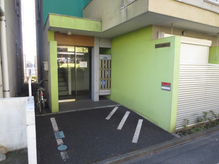 物件外観写真2　(駐輪場)