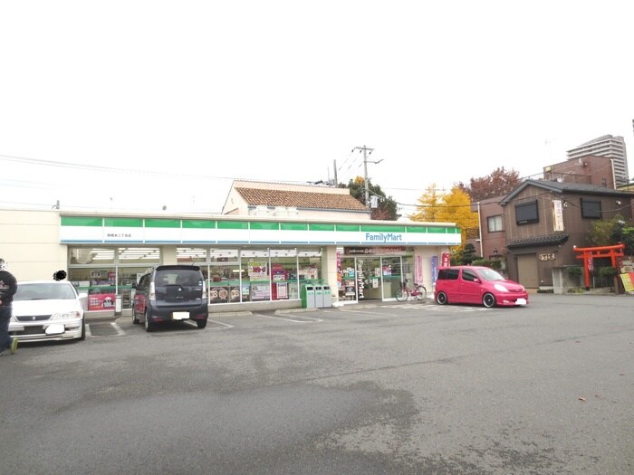 ファミリーマート