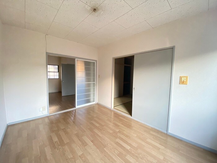 物件内観写真8　(居室)