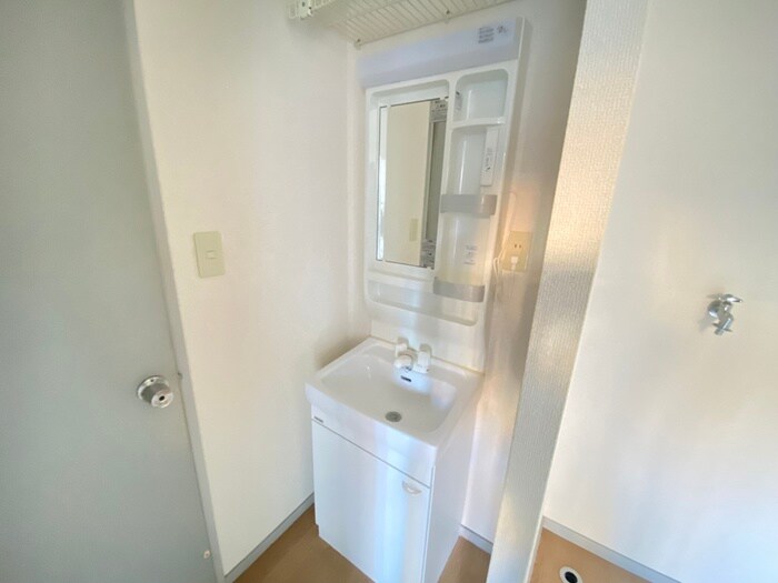 物件内観写真12　(洗面)