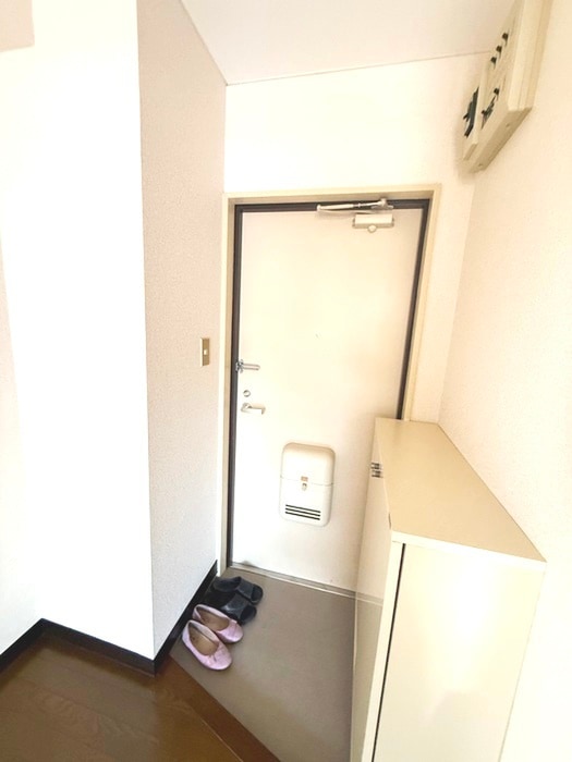 ウッドビレッジ旗の台の玄関