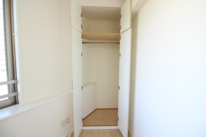 物件内観写真13　(収納)