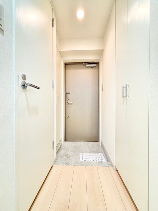 物件内観写真15　(玄関)