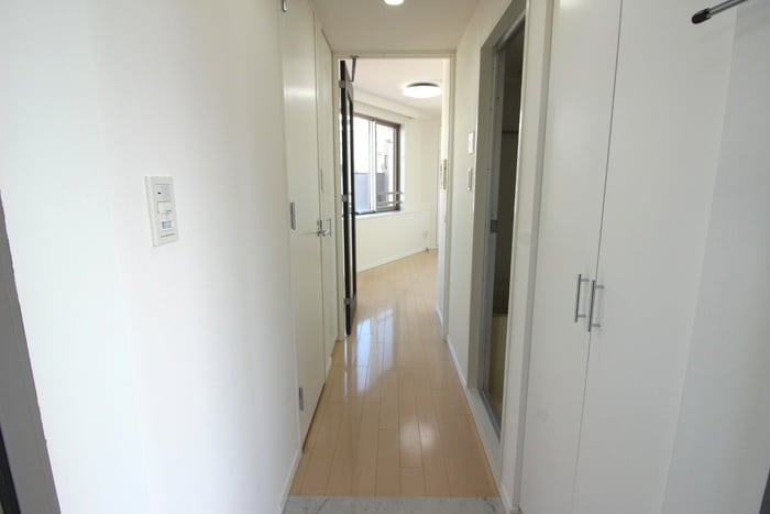 物件内観写真15　(廊下)