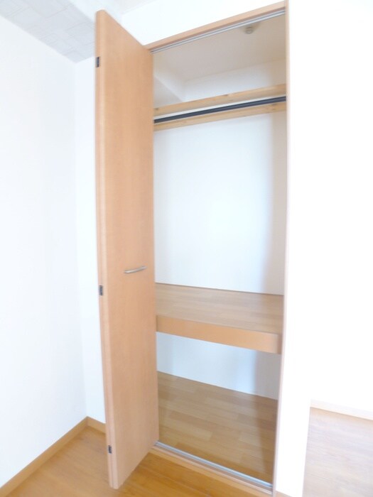 物件内観写真12　(収納)