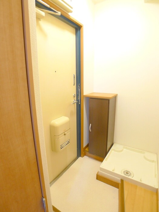 物件内観写真15　(玄関)