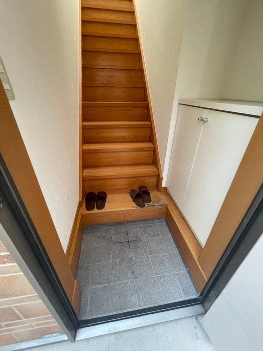 物件内観写真19　(玄関)