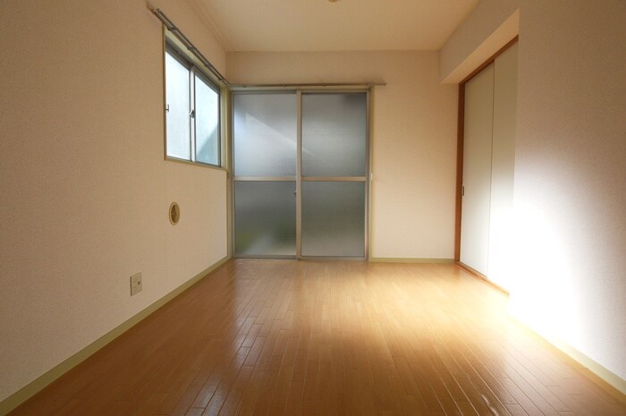 物件内観写真21　(居室)