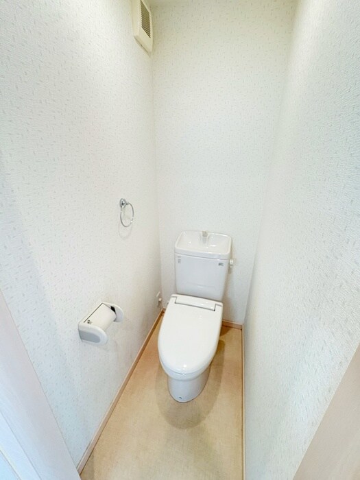 物件内観写真11　(トイレ)