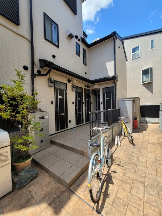 ハイムプリマヴェーラA棟のエントランス部分