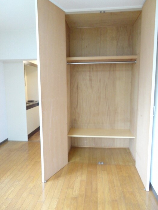 物件内観写真11　(収納)