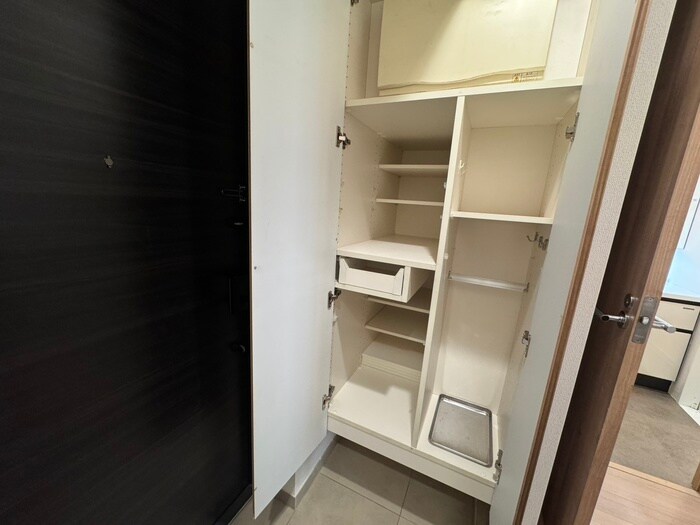 物件内観写真19　(靴箱)