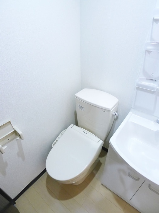 物件内観写真14　(トイレ)