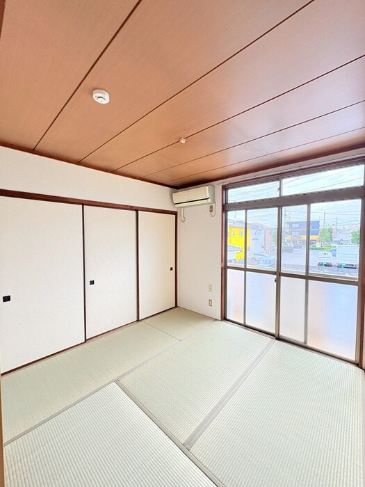 物件内観写真4　(居室)