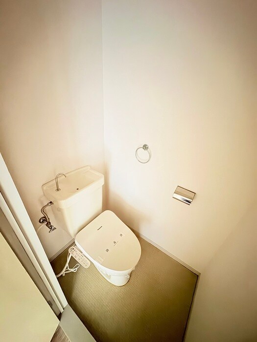 物件内観写真12　(トイレ)