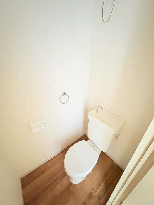 物件内観写真11　(トイレ)