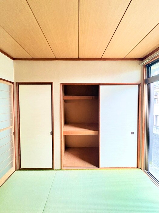 物件内観写真16　(収納)