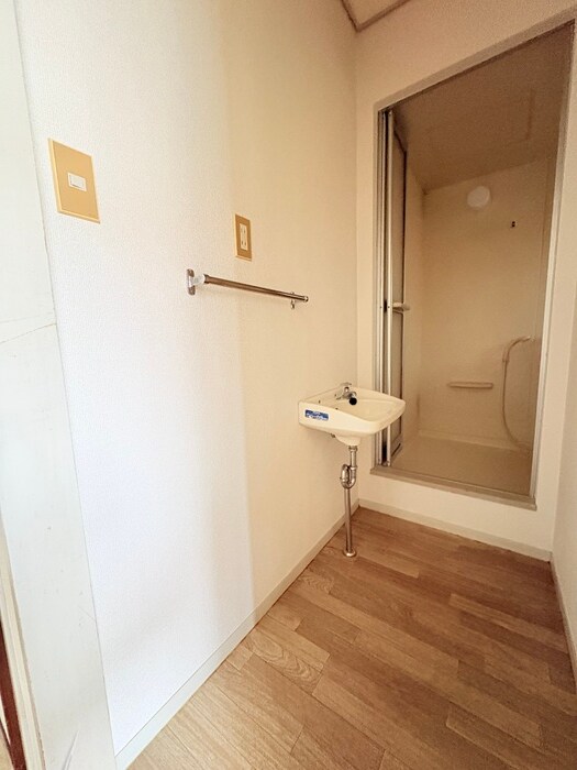 物件内観写真19　(廊下)