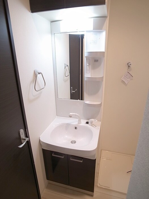 物件内観写真8　(洗面)