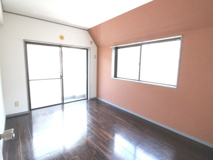 物件内観写真6　(居室)