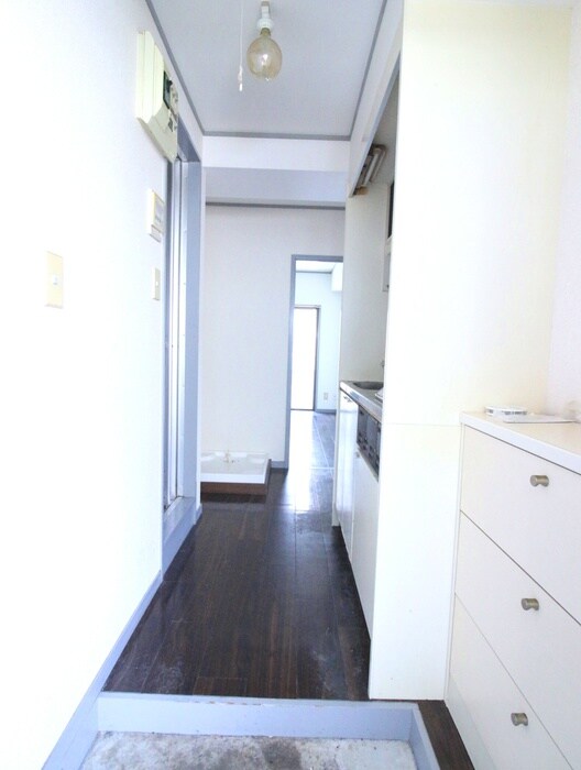 物件内観写真19　(玄関)