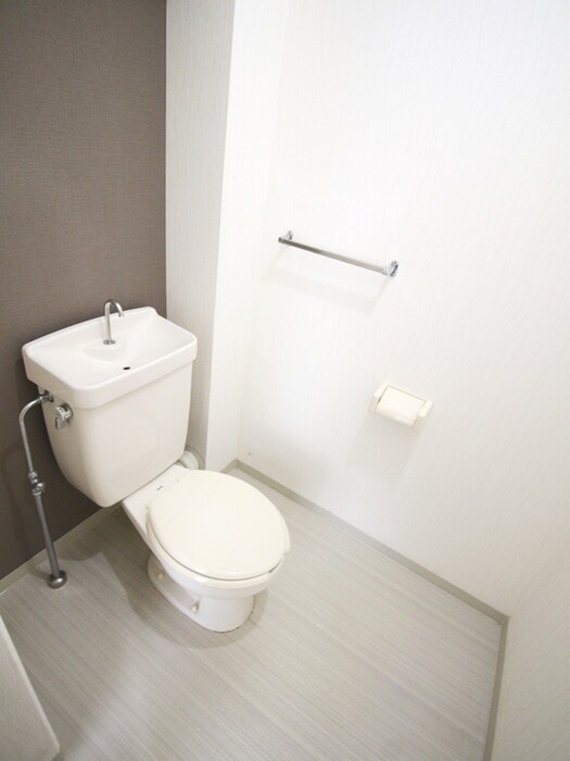 物件内観写真12　(トイレ)