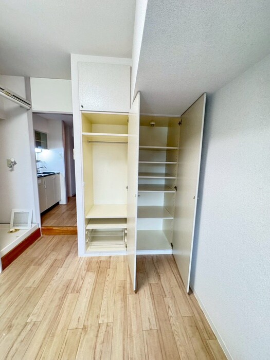 物件内観写真13　(収納)