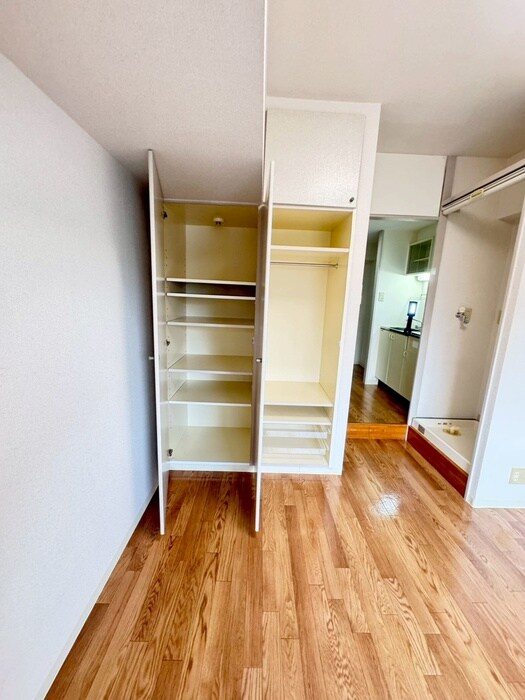 物件内観写真13　(収納)