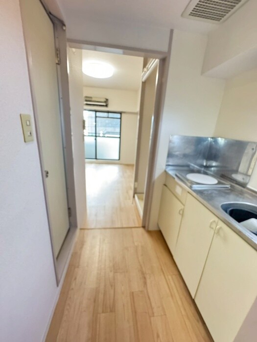 物件内観写真21　(廊下)