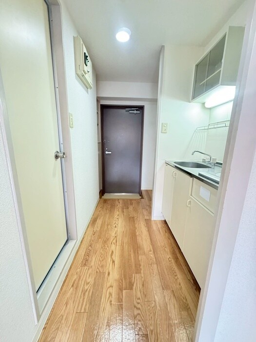 物件内観写真21　(廊下)