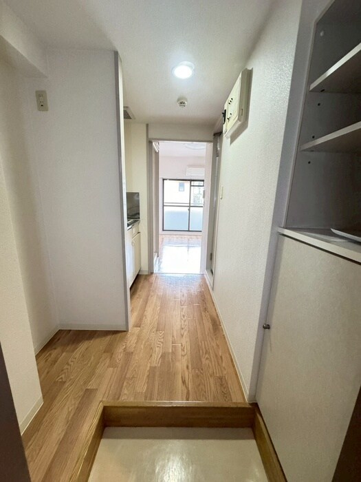 物件内観写真22　(玄関)