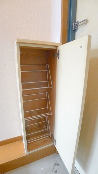 物件内観写真5　(靴箱)