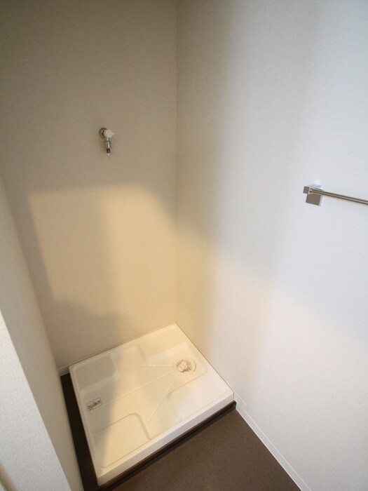 物件内観写真17　(洗濯機置場)