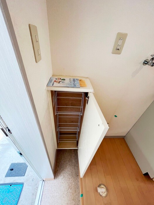 物件内観写真14　(靴箱)