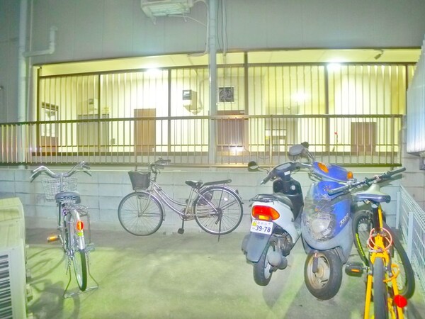駐輪場