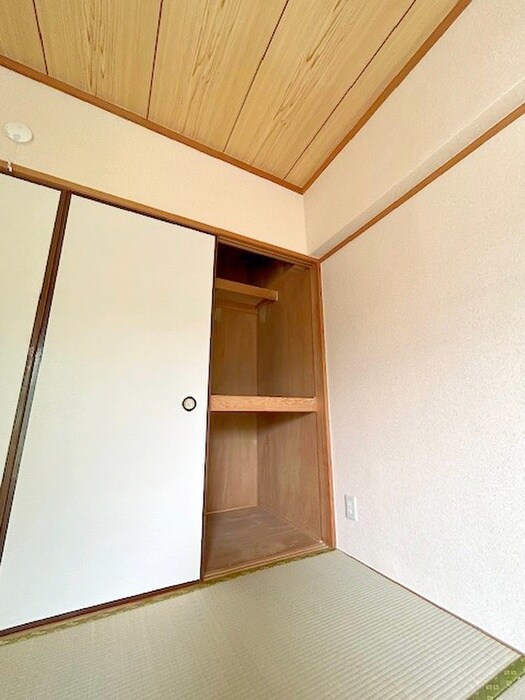 物件内観写真6　(収納)