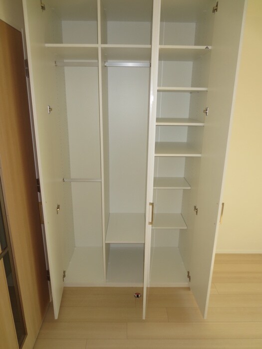 物件内観写真14　(収納)