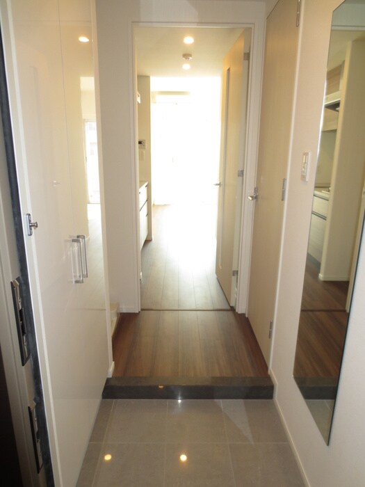 物件内観写真15　(廊下)