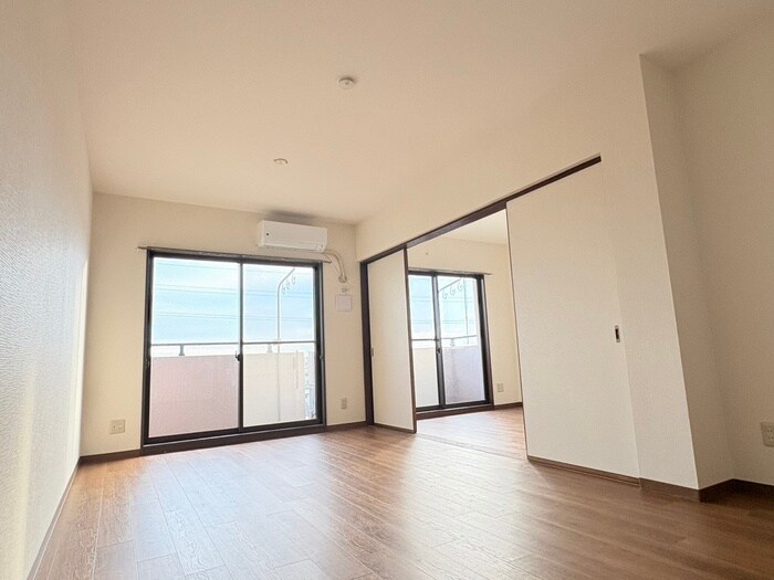 物件内観写真7　(居室)