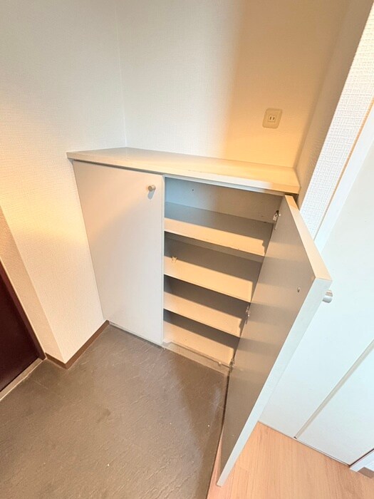 物件内観写真9　(靴箱)