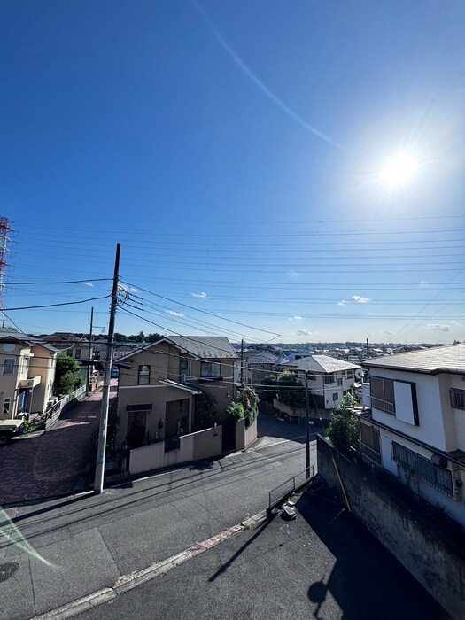 物件内観写真16　(室内からの展望)