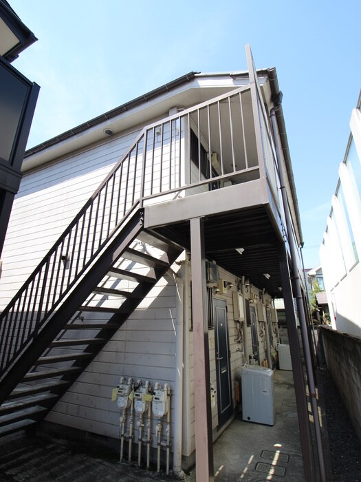 物件外観写真6　(エントランス部分)