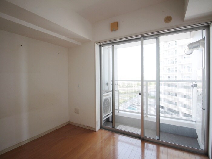 物件内観写真8　(ベランダ・バルコニー)