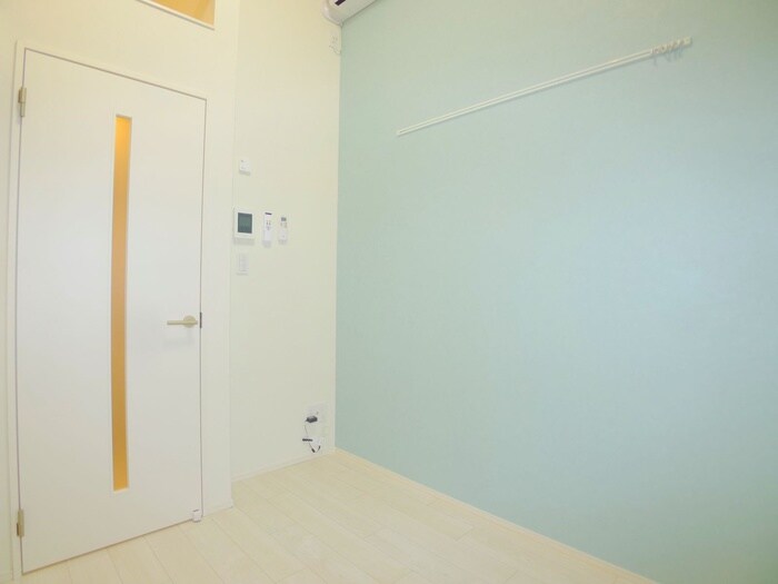 物件内観写真11　(室内からの展望)