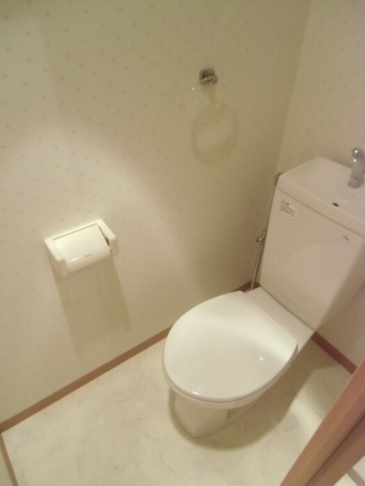 物件内観写真9　(トイレ)