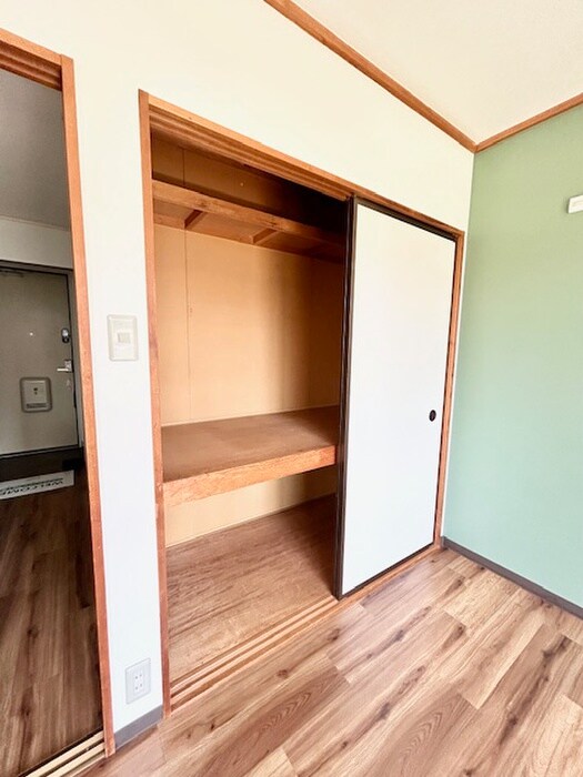 物件内観写真12　(収納)